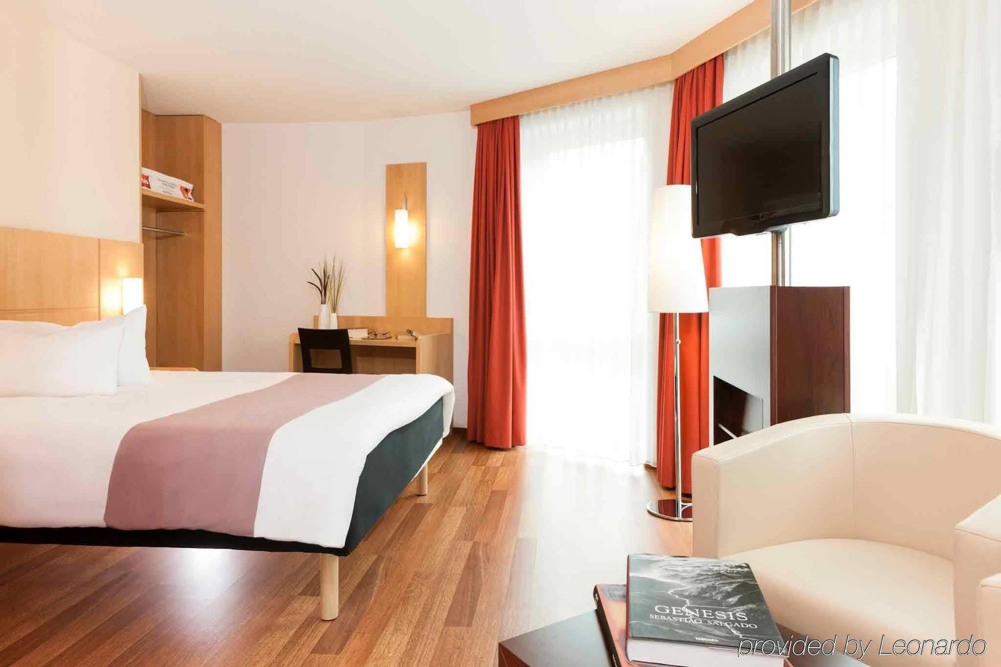 Ibis Konstanz Hotel Exterior foto